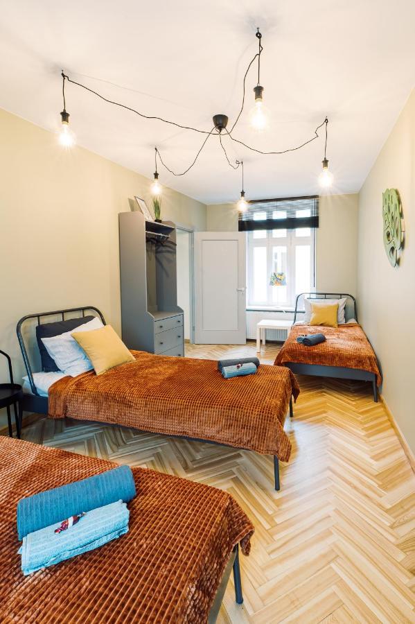 Elvis Apartment/11 Beds/6 Bedrooms/Riga Old Town Exterior photo