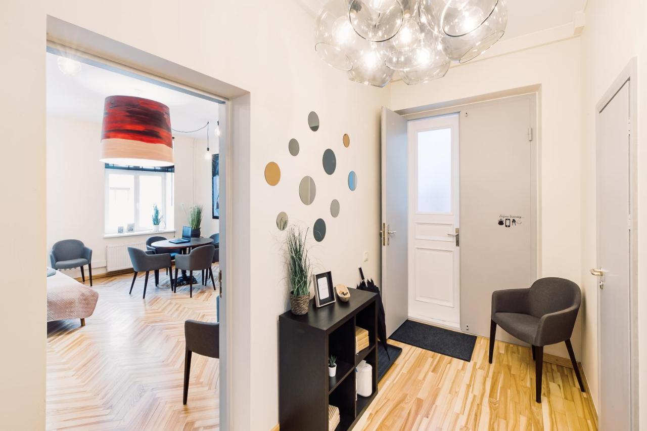 Elvis Apartment/11 Beds/6 Bedrooms/Riga Old Town Exterior photo